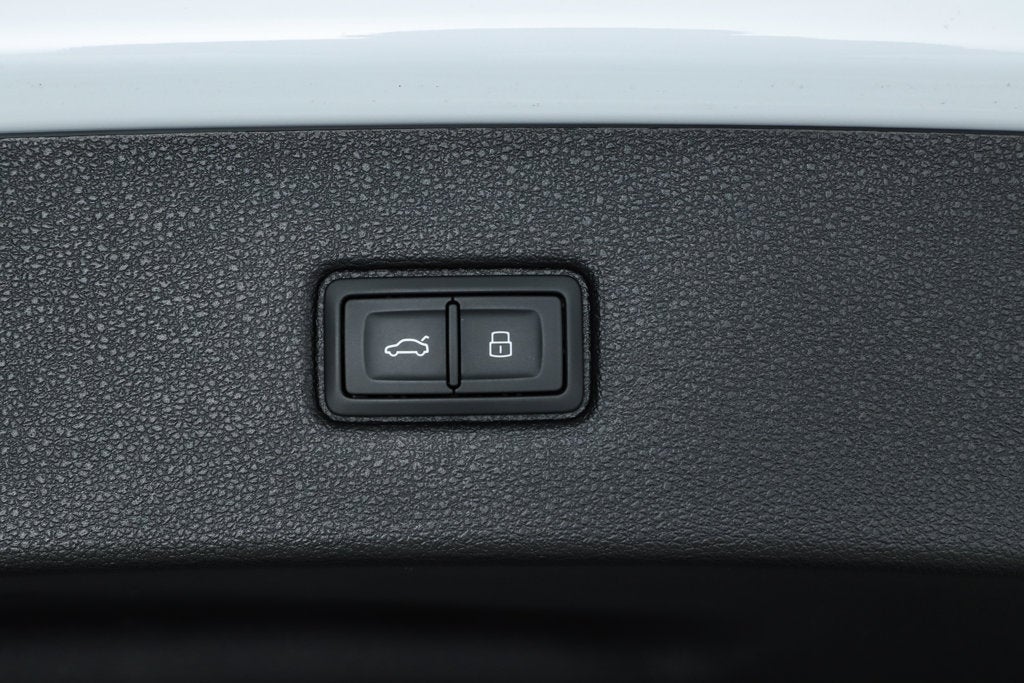 2023 Audi Q7 55 Prestige quattro