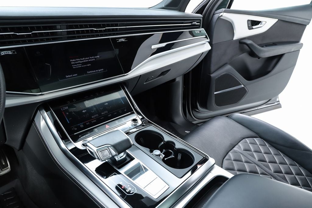 2024 Audi Q7 55 Prestige quattro