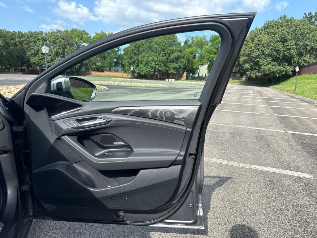 2025 Audi A6 Sportback e-tron Prestige quattro
