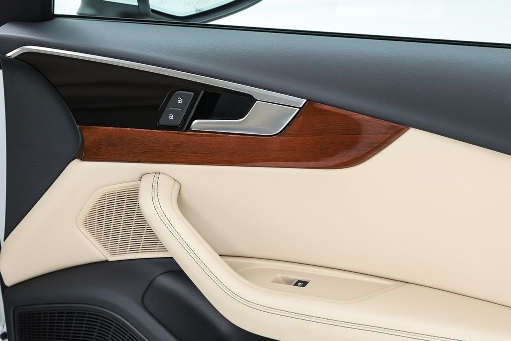 2023 Audi A4 40 Premium Plus quattro