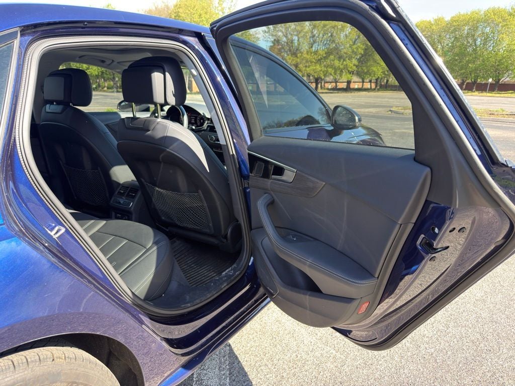 2023 Audi A4 40 Premium Plus quattro