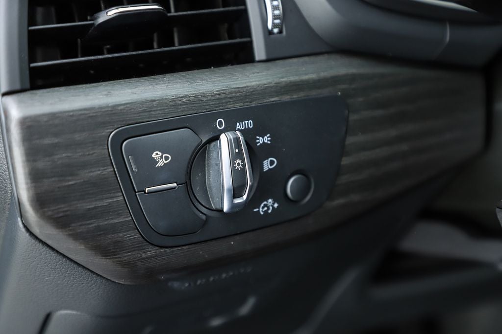2023 Audi A4 40 Premium Plus quattro