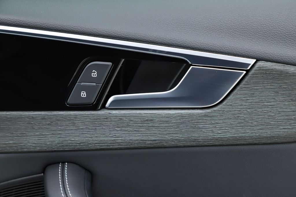 2023 Audi A4 40 Premium Plus quattro