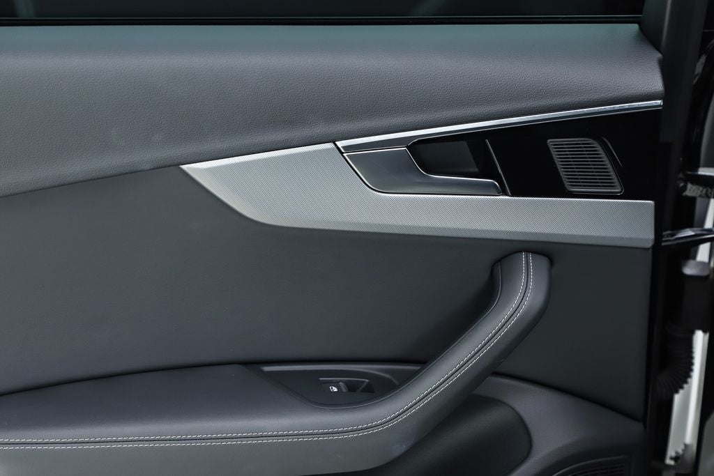 2023 Audi A4 45 S line Premium Plus quattro