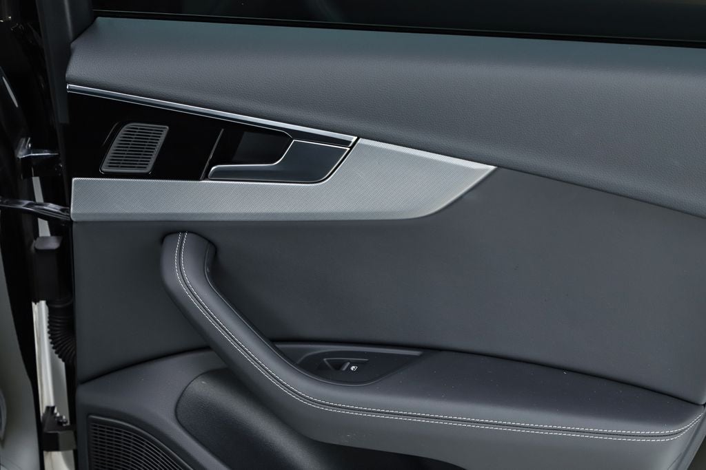 2023 Audi A4 45 S line Premium Plus quattro