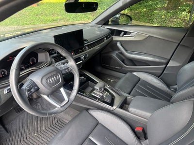 2023 Audi A4 45 S line Premium Plus quattro