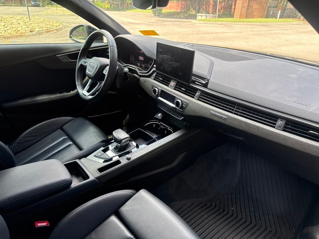 2023 Audi A4 45 S line Premium Plus quattro