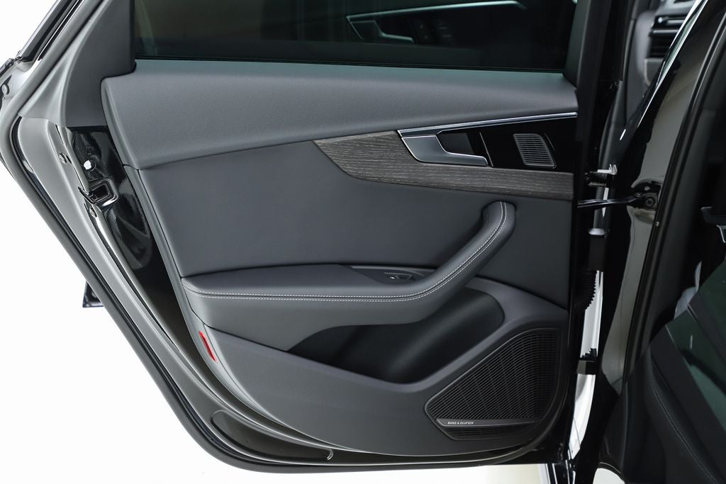 2023 Audi A4 45 S line Premium Plus quattro