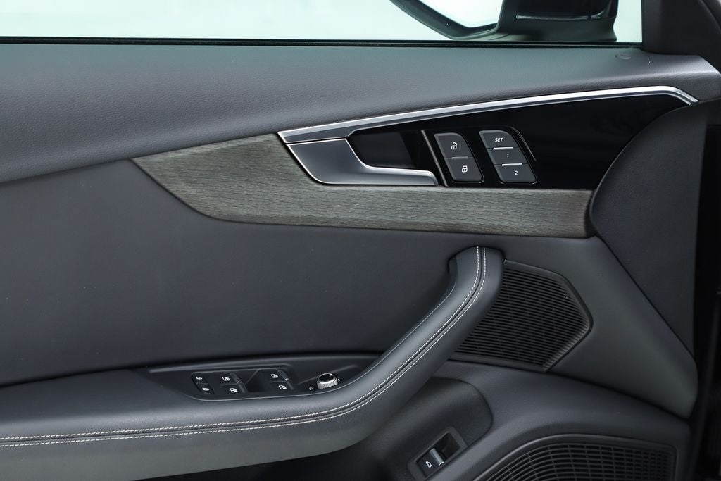 2023 Audi A4 45 S line Premium Plus quattro