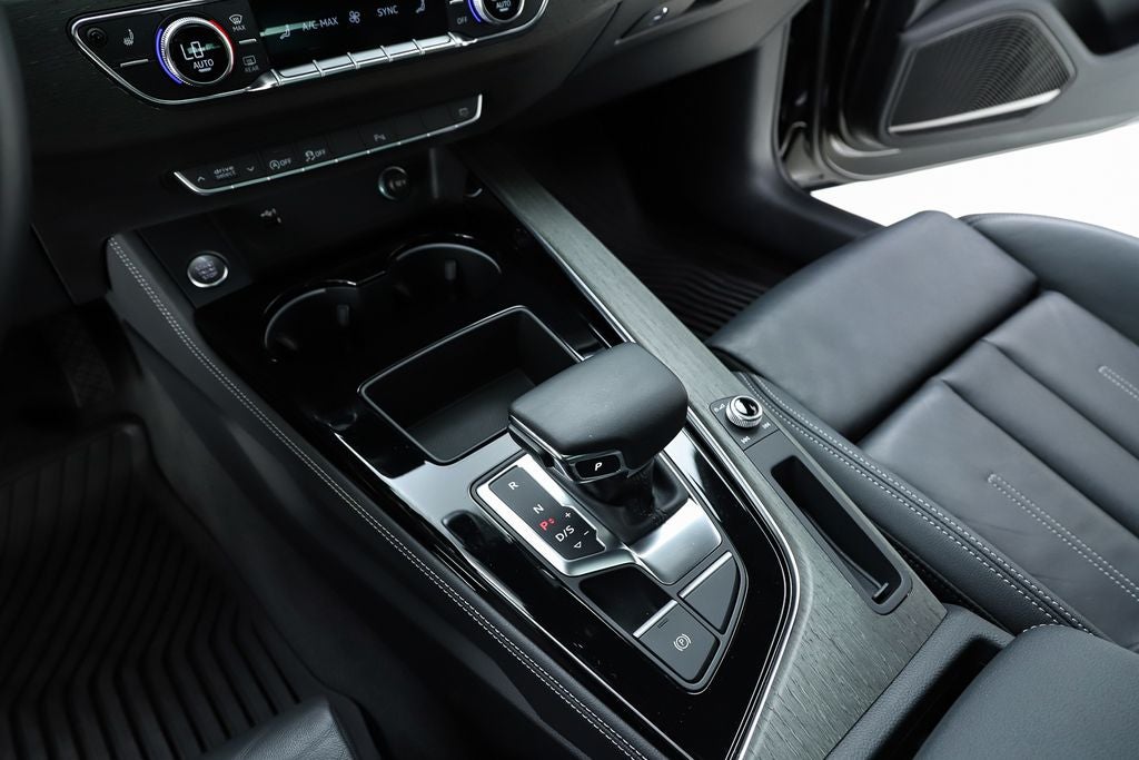 2023 Audi A4 45 S line Premium Plus quattro