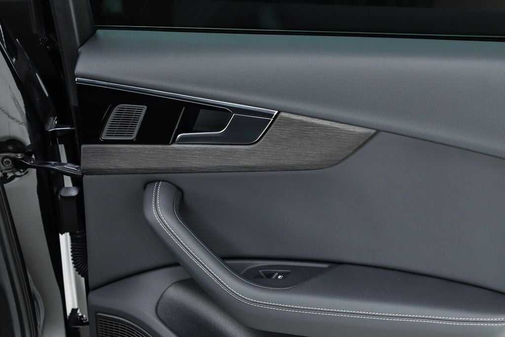 2023 Audi A4 45 S line Premium Plus quattro