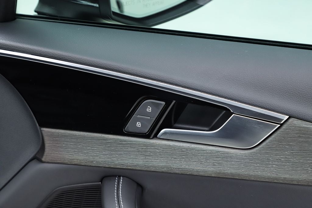 2023 Audi A4 45 S line Premium Plus quattro