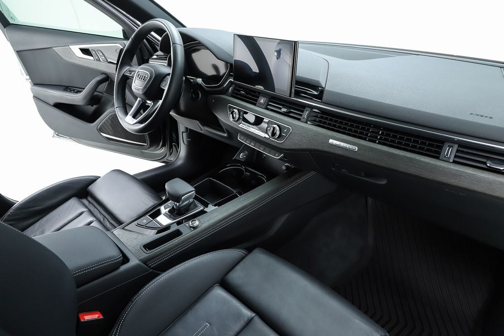 2023 Audi A4 45 S line Premium Plus quattro