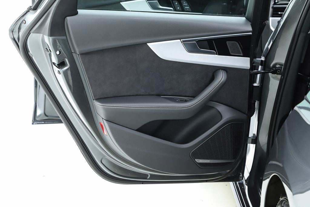 2023 Audi A4 45 S line Premium Plus quattro