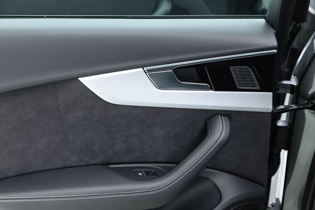 2023 Audi A4 45 S line Premium Plus quattro