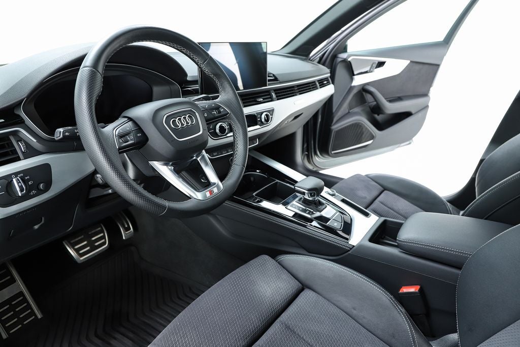 2023 Audi A4 45 S line Premium Plus quattro