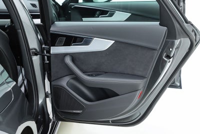 2023 Audi A4 45 S line Premium Plus quattro