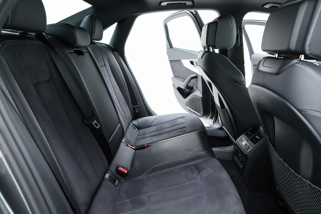 2023 Audi A4 45 S line Premium Plus quattro