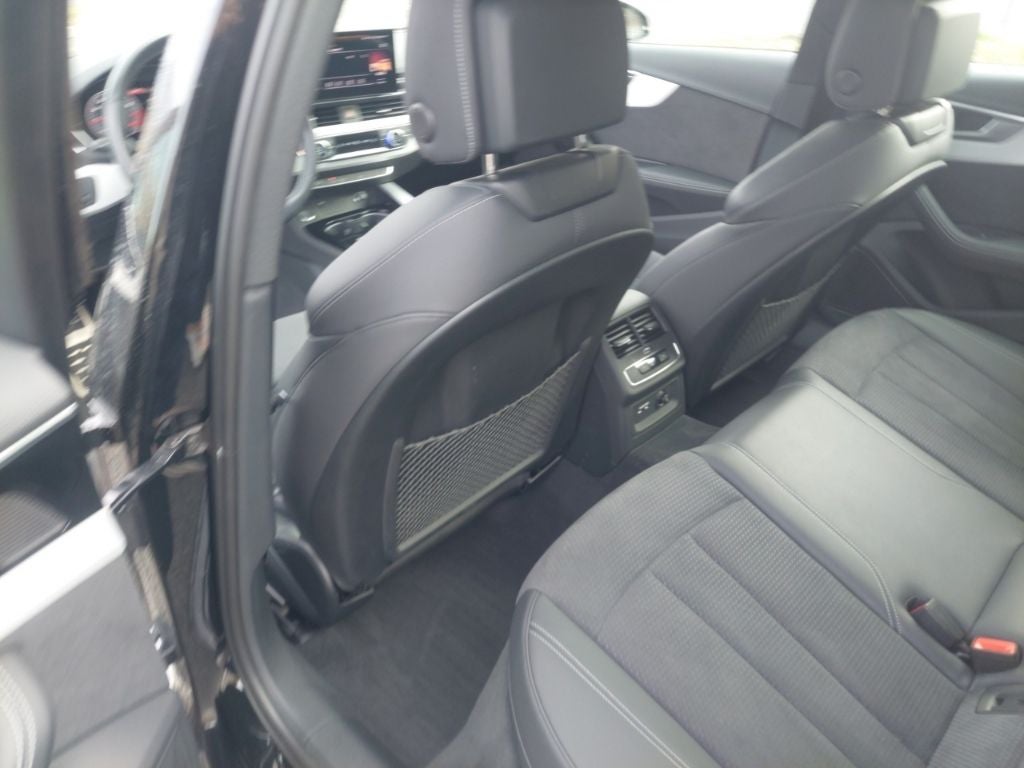 2023 Audi A4 45 S line Premium Plus quattro