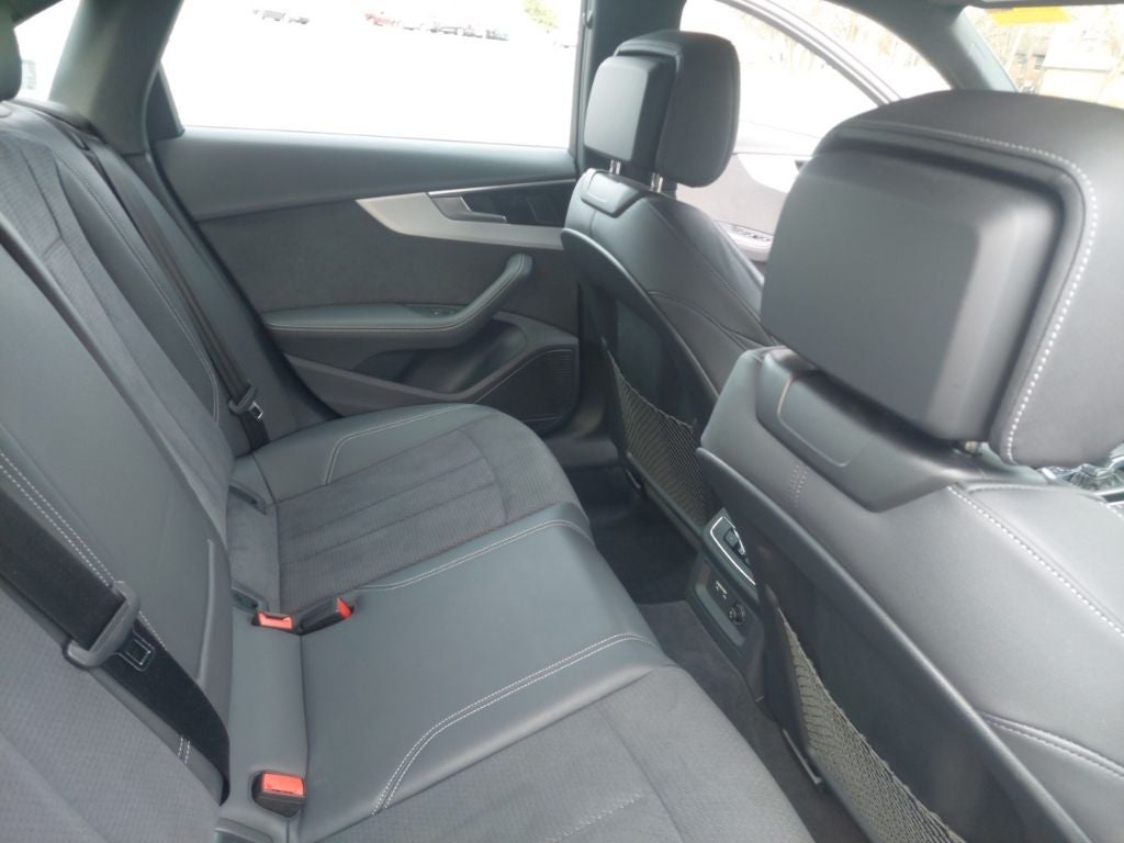 2023 Audi A4 45 S line Premium Plus quattro