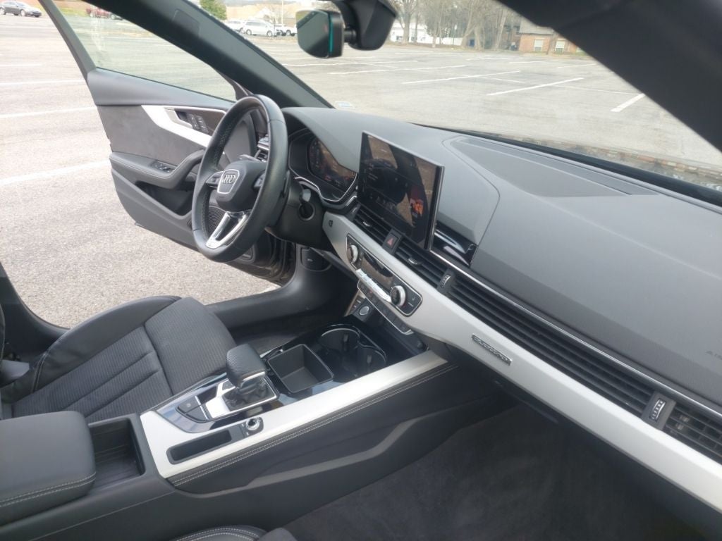 2023 Audi A4 45 S line Premium Plus quattro