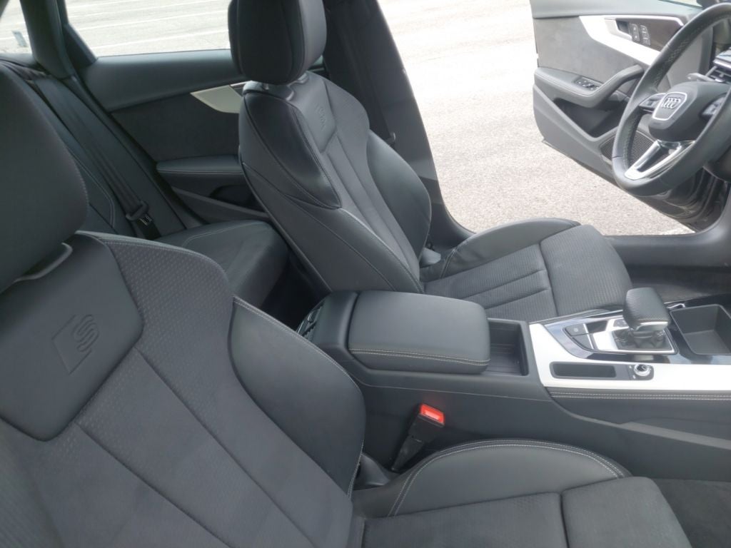 2023 Audi A4 45 S line Premium Plus quattro