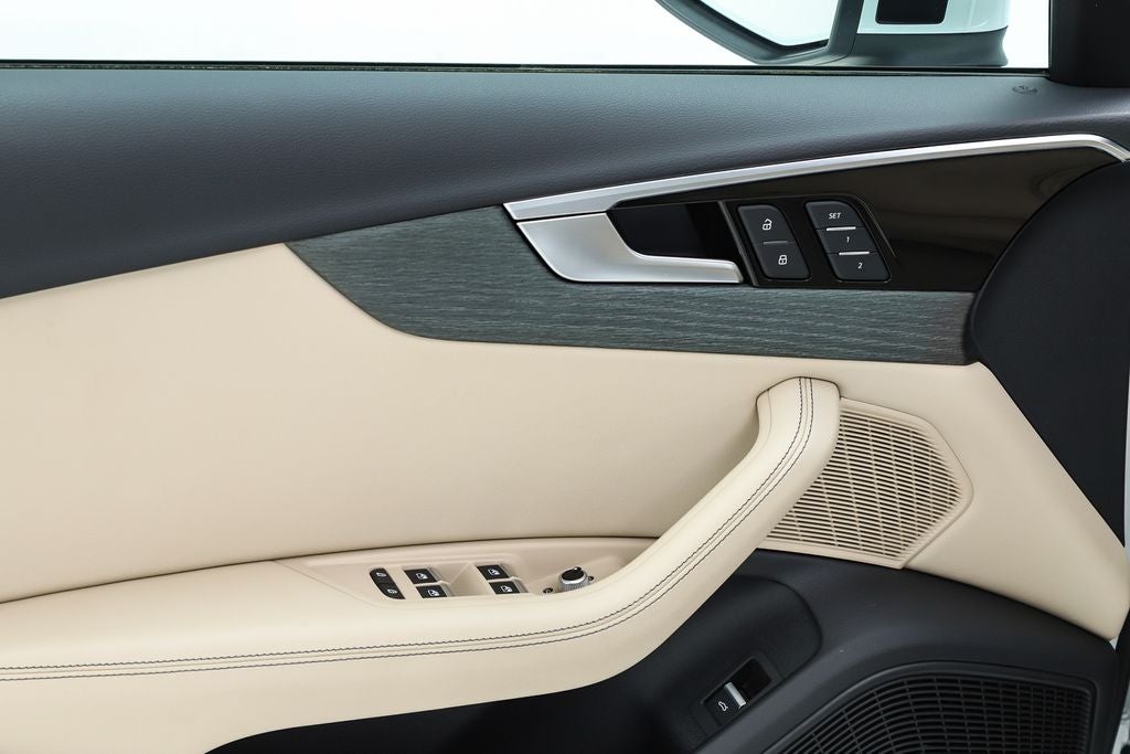 2023 Audi A4 45 S line Premium Plus quattro