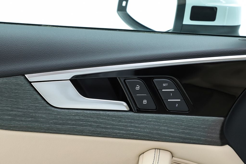 2023 Audi A4 45 S line Premium Plus quattro