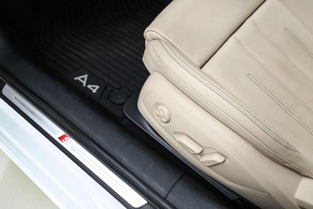 2023 Audi A4 45 S line Premium Plus quattro