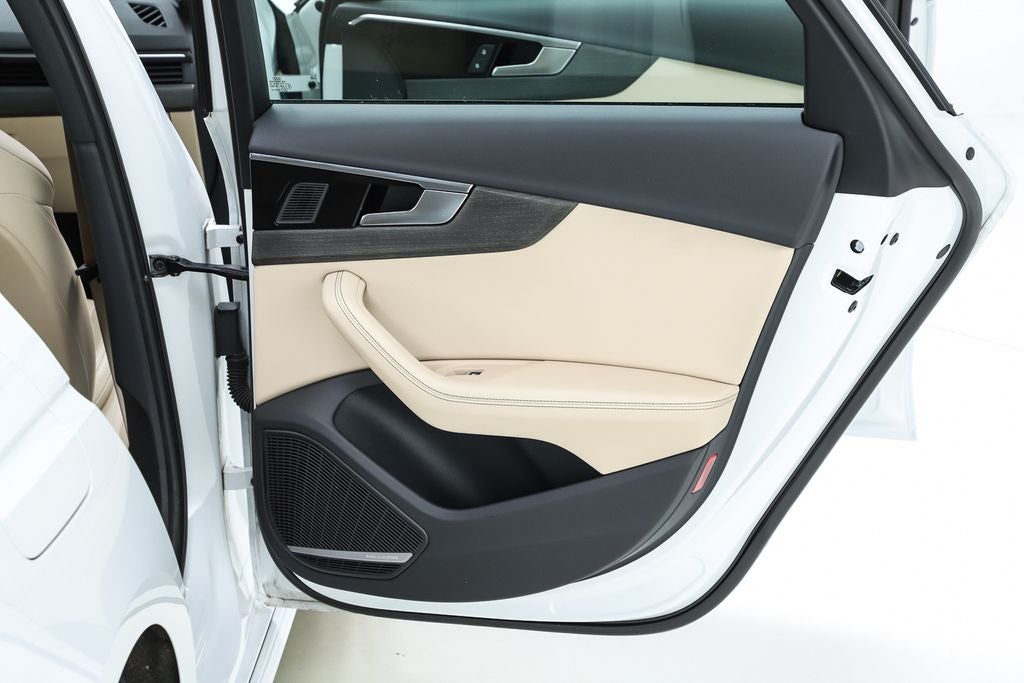 2023 Audi A4 45 S line Premium Plus quattro