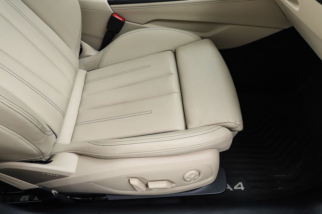 2023 Audi A4 45 S line Premium Plus quattro