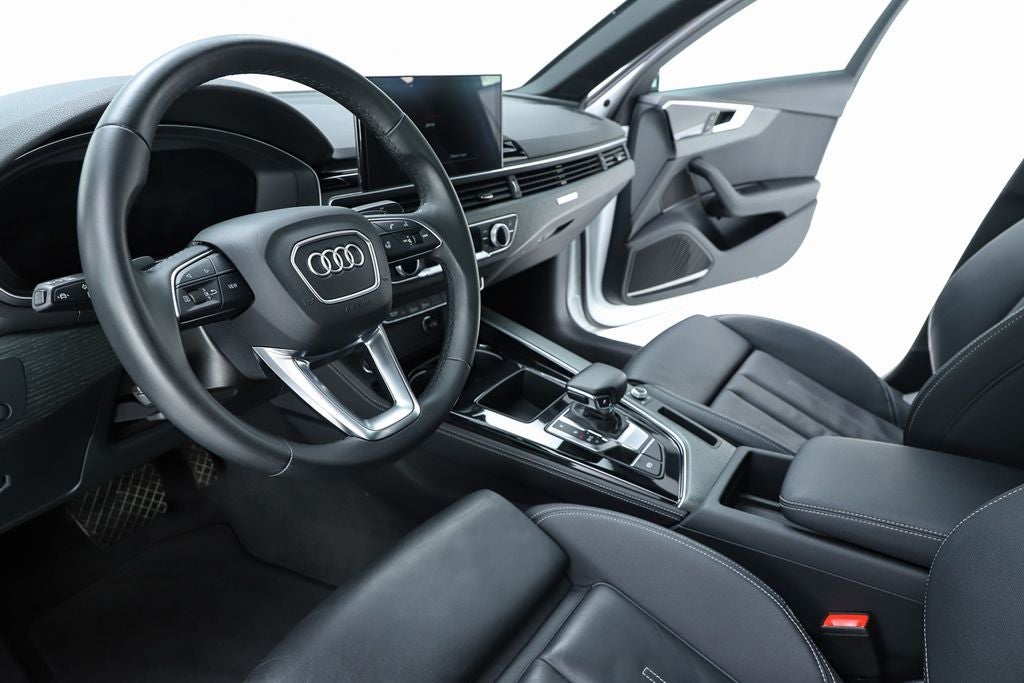 2023 Audi A4 45 S line Premium Plus quattro