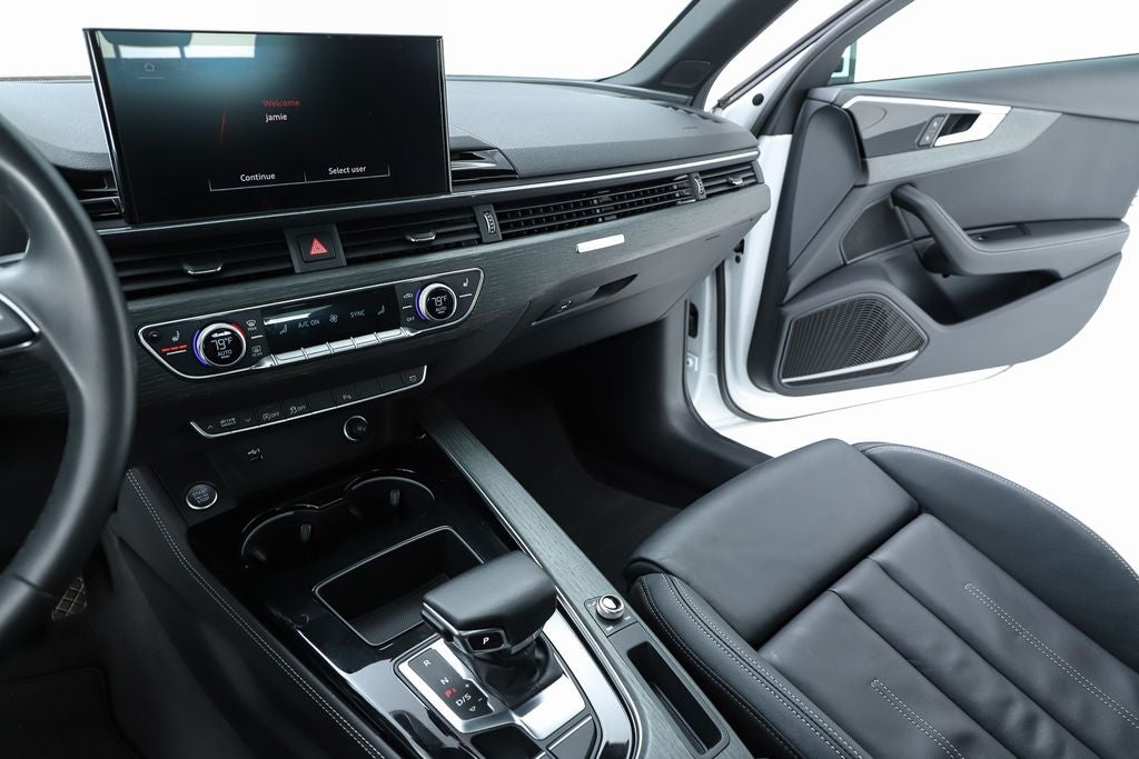 2023 Audi A4 45 S line Premium Plus quattro