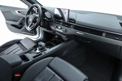 2023 Audi A4 45 S line Premium Plus quattro