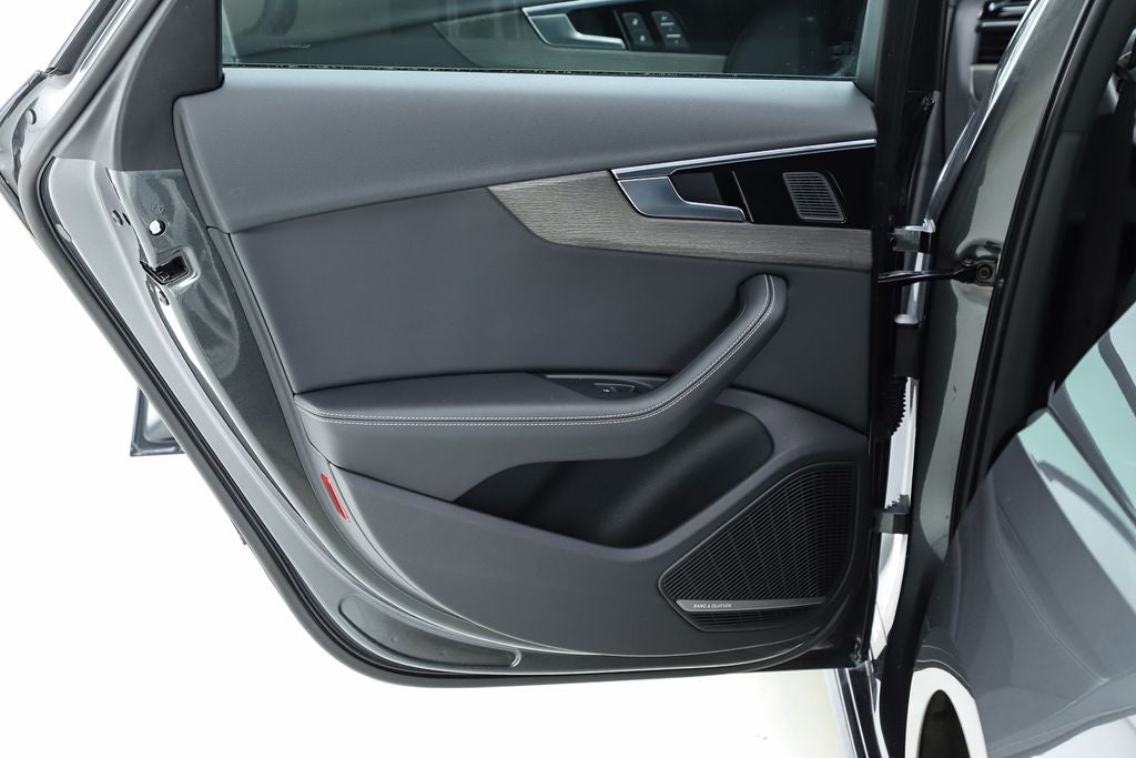 2023 Audi A4 45 S line Premium Plus quattro
