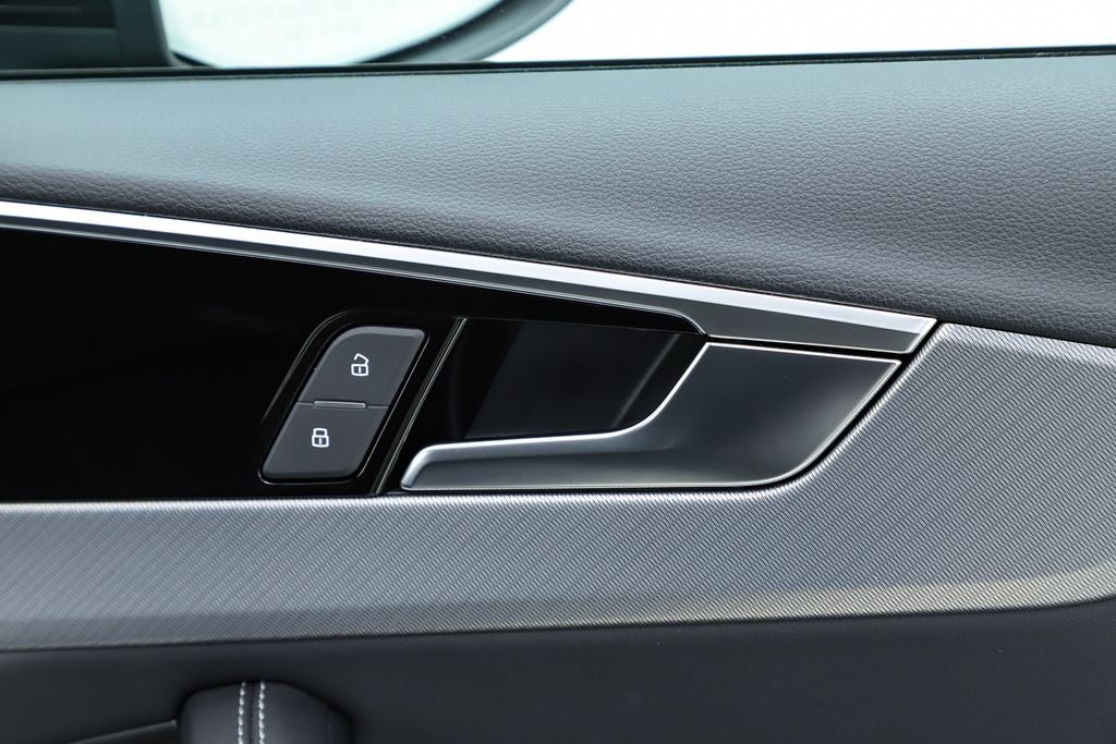 2023 Audi A4 45 S line Premium Plus quattro