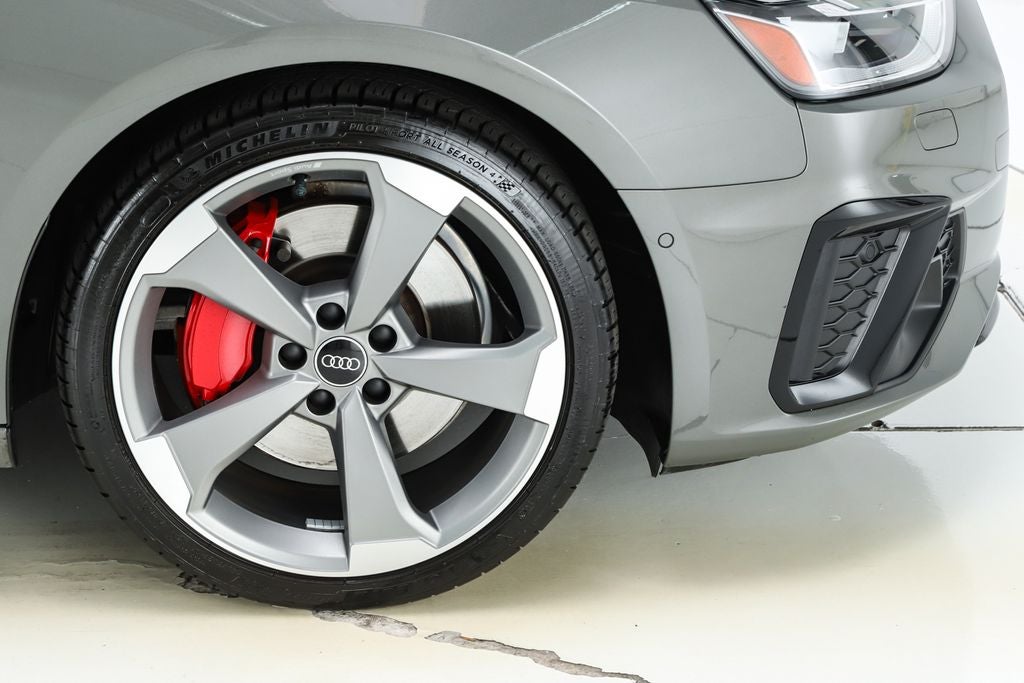 2023 Audi A4 45 S line Prestige quattro