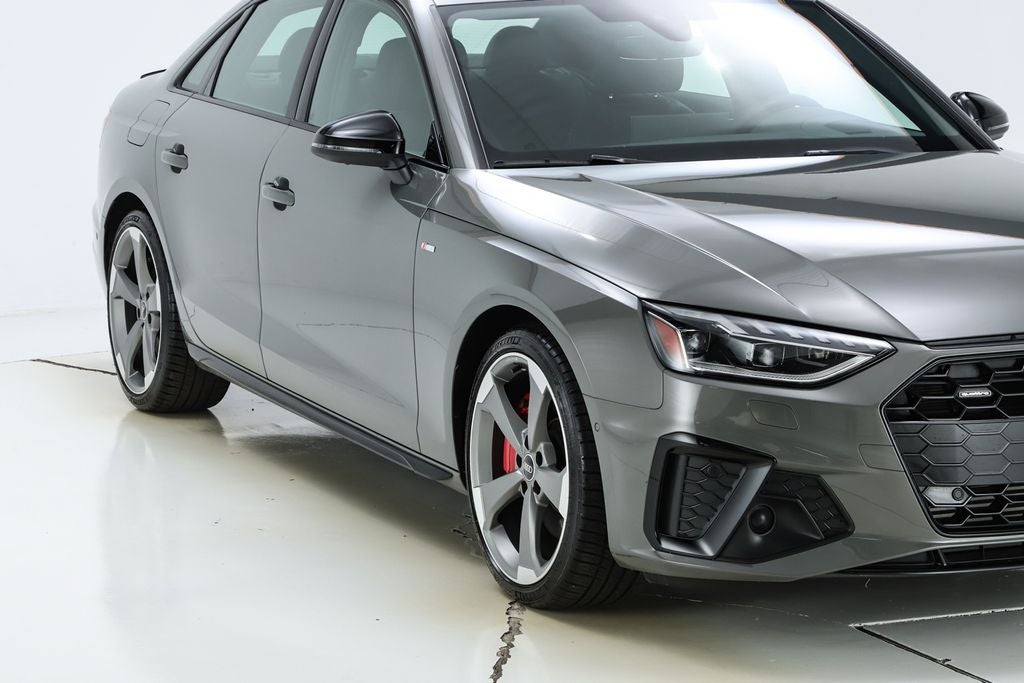 2023 Audi A4 45 S line Prestige quattro