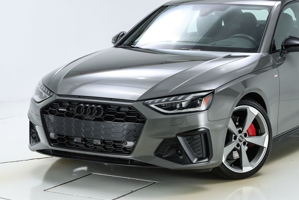 2023 Audi A4 45 S line Prestige quattro