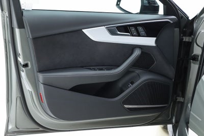 2023 Audi A4 45 S line Prestige quattro