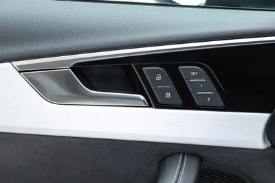 2023 Audi A4 45 S line Prestige quattro