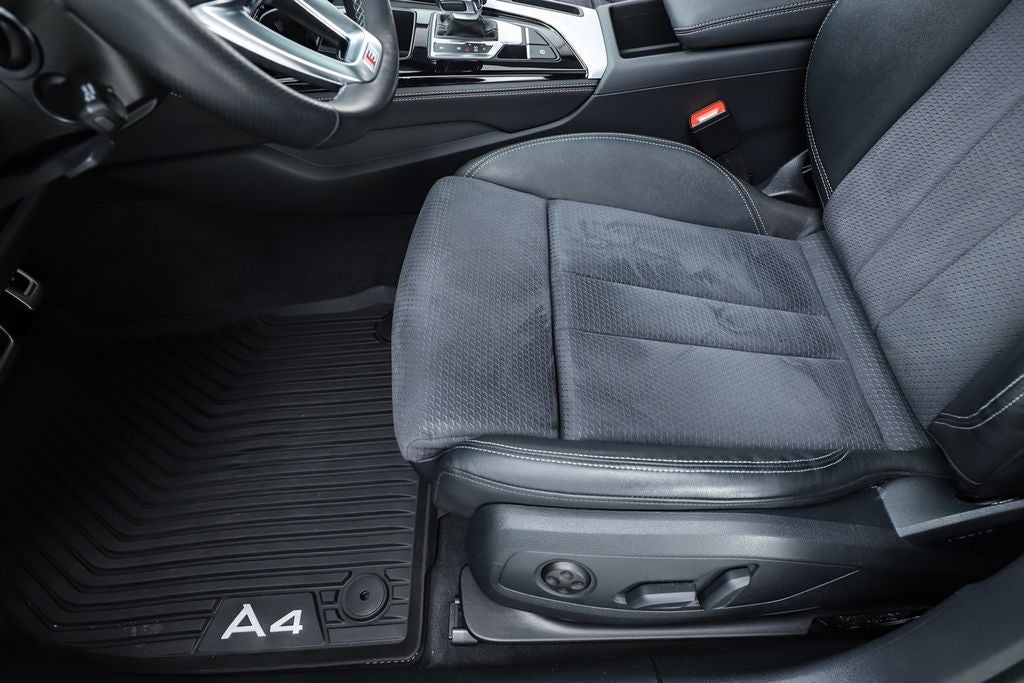 2023 Audi A4 45 S line Prestige quattro