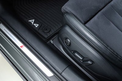 2023 Audi A4 45 S line Prestige quattro