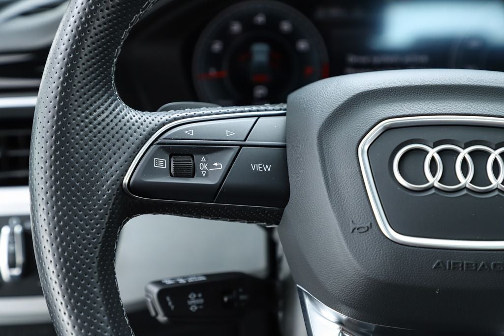 2023 Audi A4 45 S line Prestige quattro