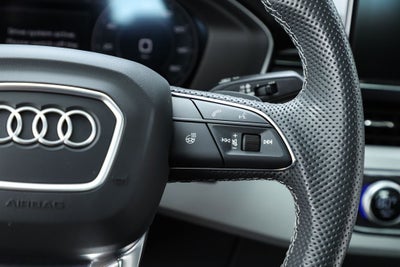 2023 Audi A4 45 S line Prestige quattro