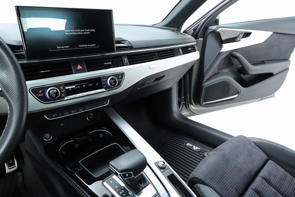 2023 Audi A4 45 S line Prestige quattro