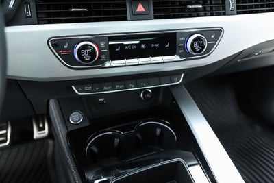 2023 Audi A4 45 S line Prestige quattro