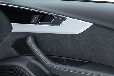 2023 Audi A4 45 S line Prestige quattro