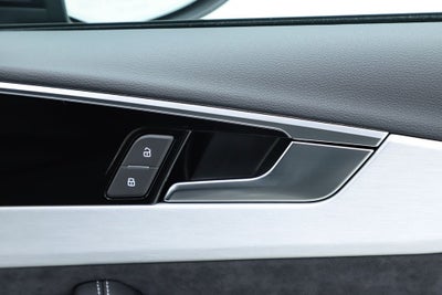 2023 Audi A4 45 S line Prestige quattro