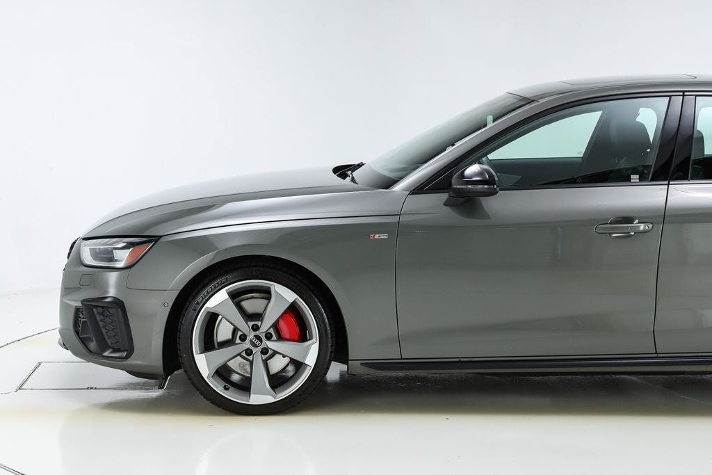 2023 Audi A4 45 S line Prestige quattro